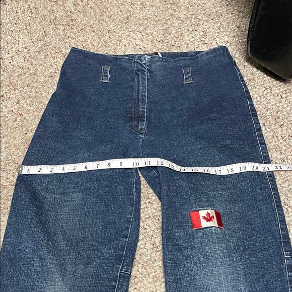 Vintage 90s high rise wide leg Denim Jeans with Canadian Flag Patch- soo cool - Picture 6 of 9